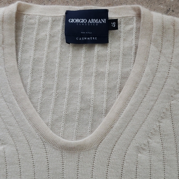 Authentic GIORGIO ARMANI cashmere sweater - Picture 4 of 10